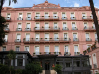 Hotel Les Ambassadeurs Sarl